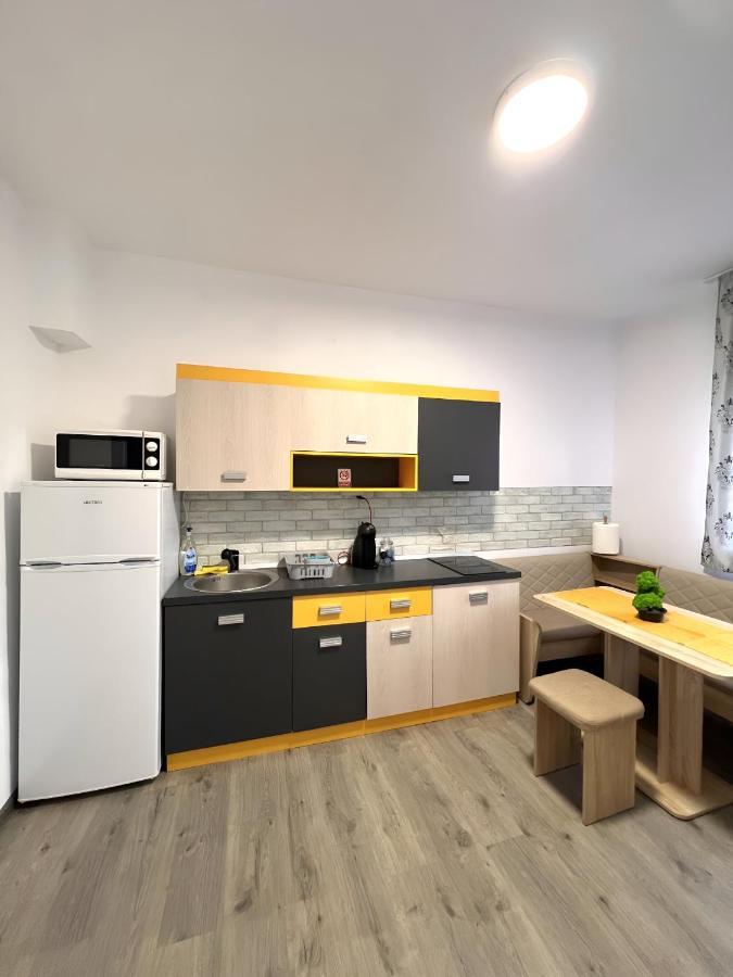 Salt Mine Retreat - Free Parking Apartment Turda Exterior photo